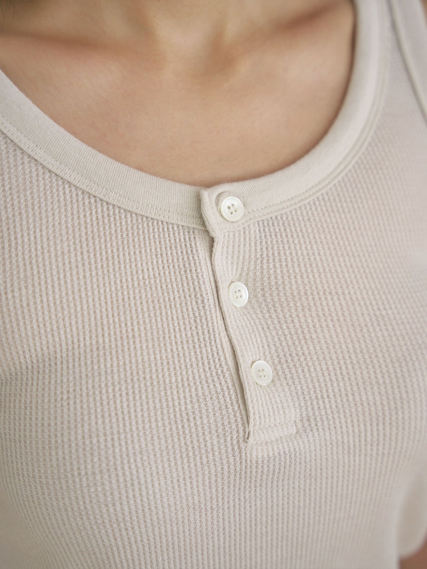 Waffle Button Sleeveless - Beige