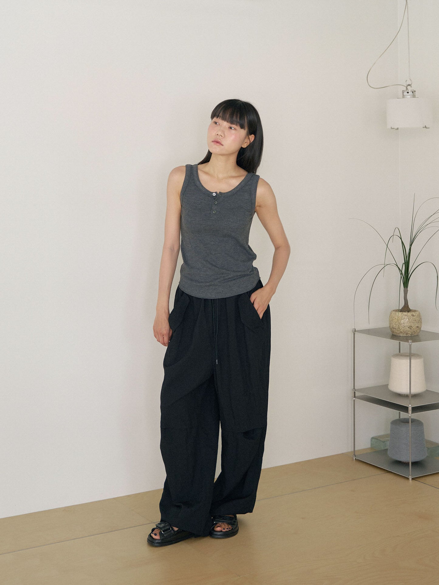 Waffle Button Sleeveless - Charcoal