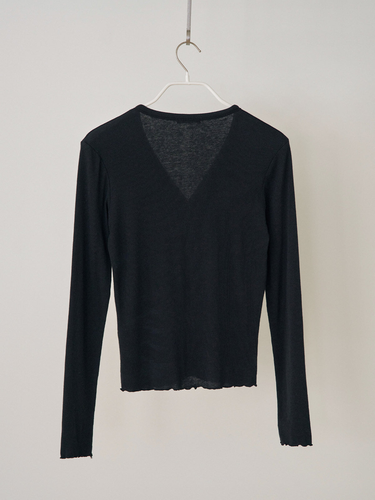 MARAN Wave V-neck Rib Cardigan - Black 商品画像21/21