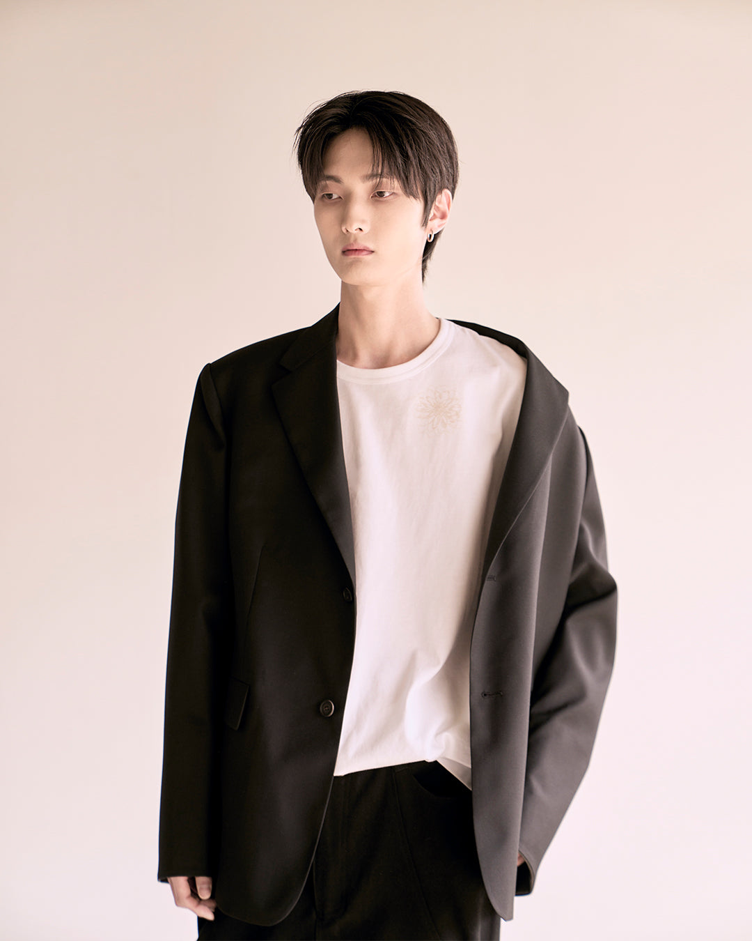 Flower Graphic T-Shirts (Recycle Fabric)_White