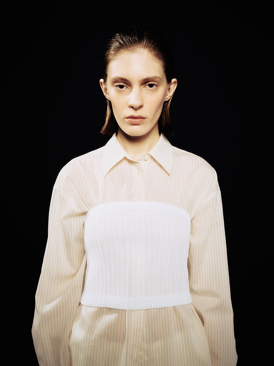 [ARIK.] [24SS] MATAR pleats tube top White