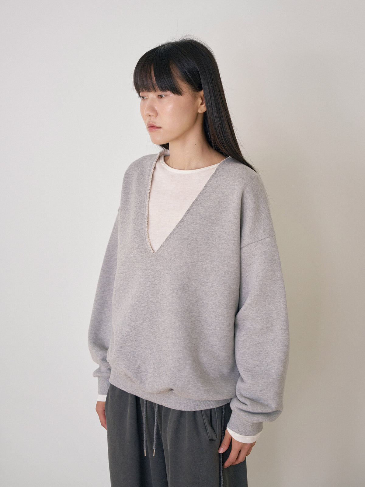 Finger Hole Long Sleeve - Ivory 9