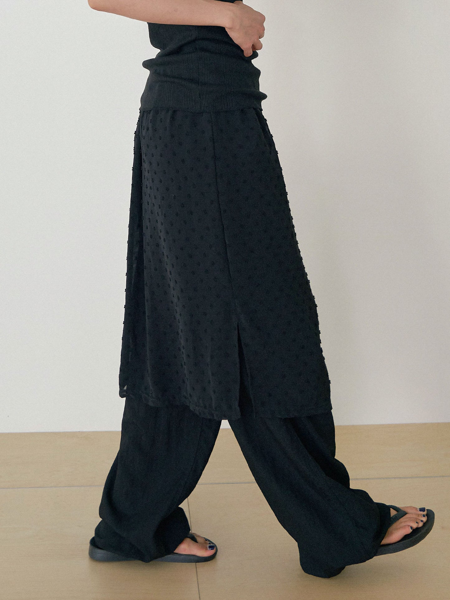 Dot Slit Skirt - Black