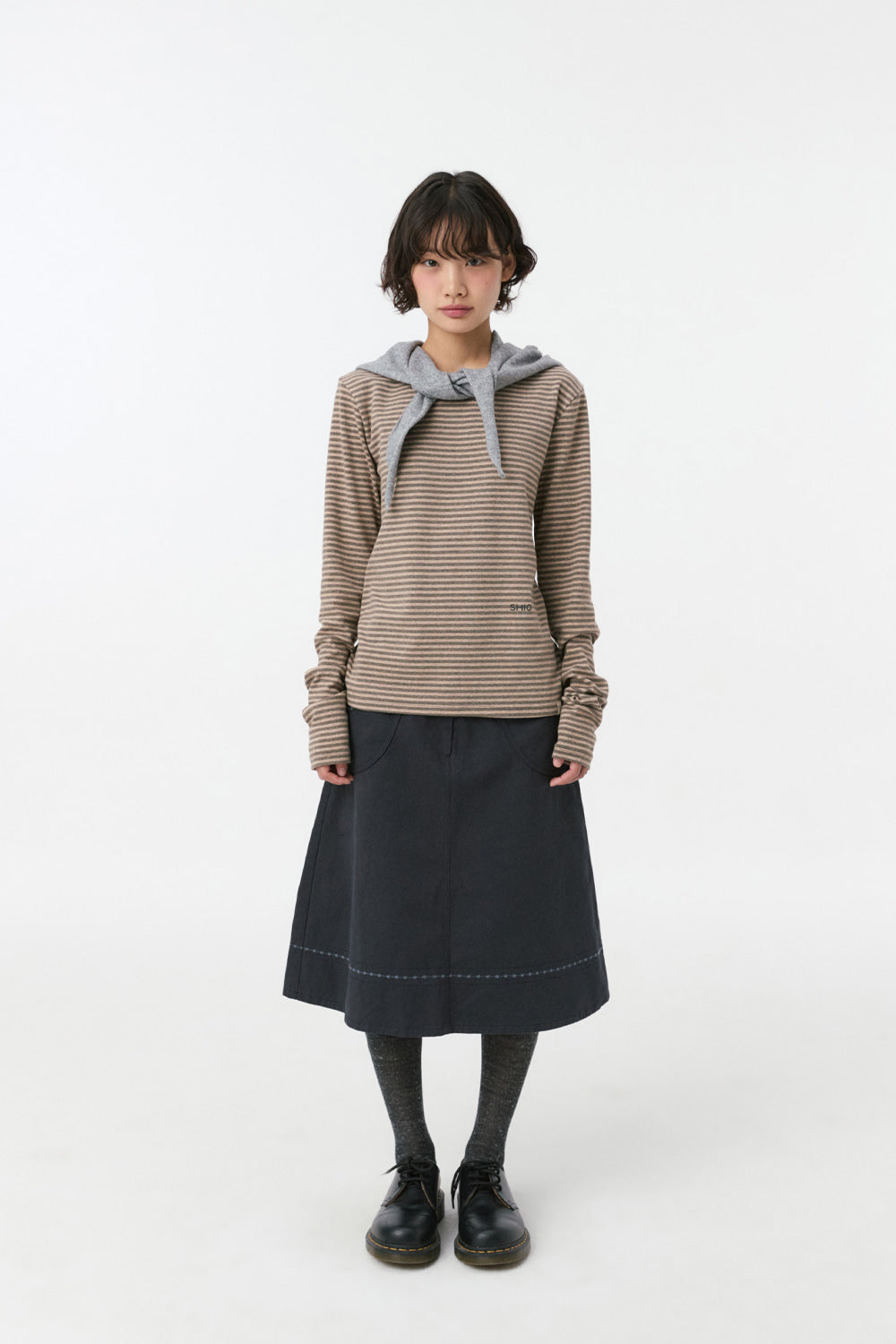 SIGNATURE LABEL KNIT SCARF, GRAY