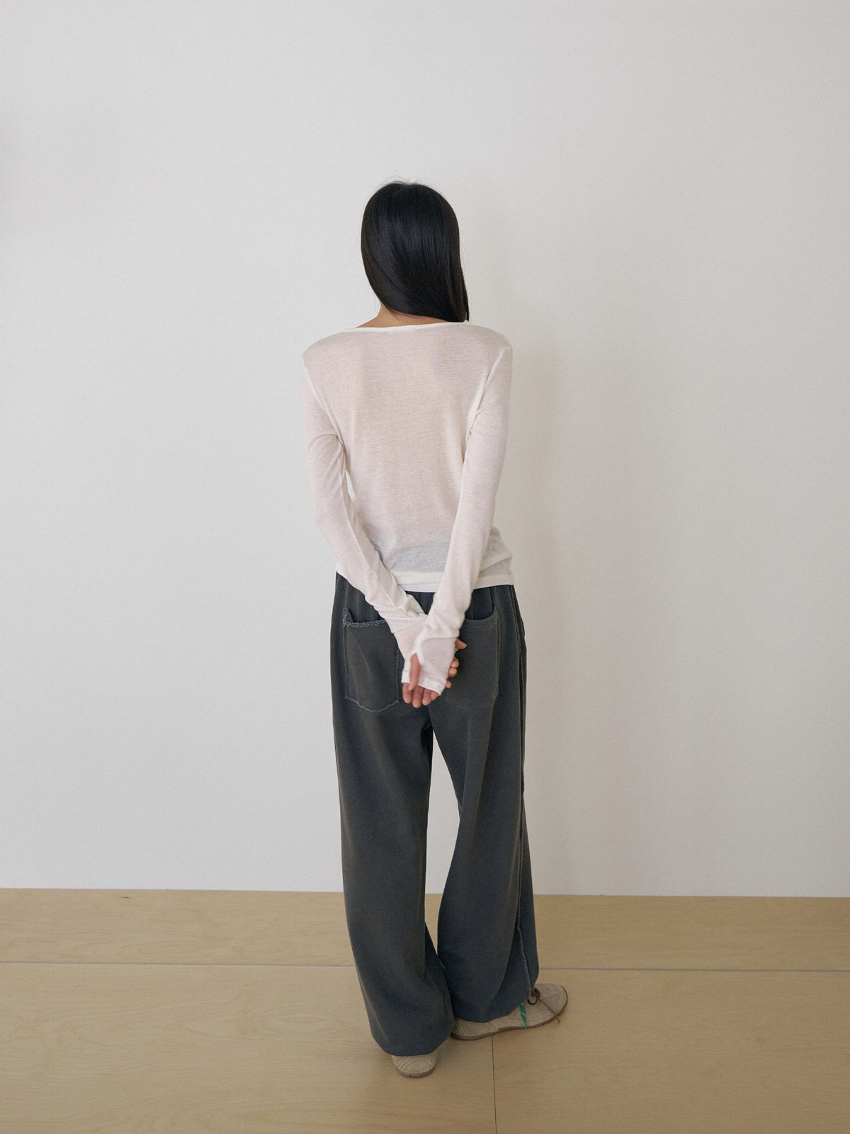 Finger Hole Long Sleeve - Ivory 6