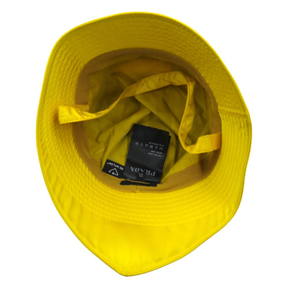 PRADA Re-Nylon bucket hat with triangle logo and mini pouch 2HC282 2DMI