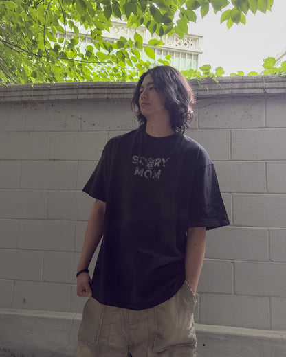 Sorry mom VTG tee BK