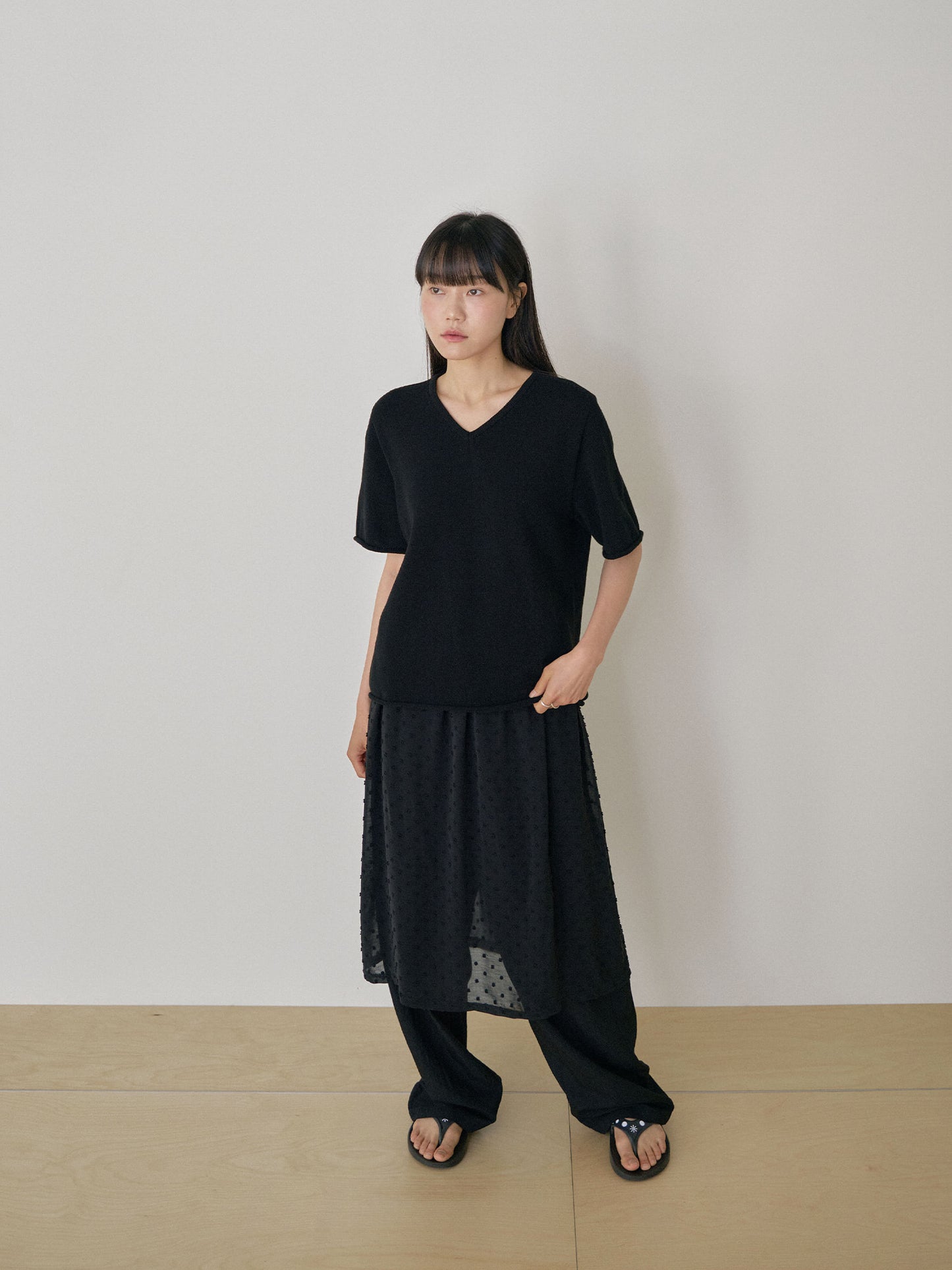 Dot Slit Skirt - Black
