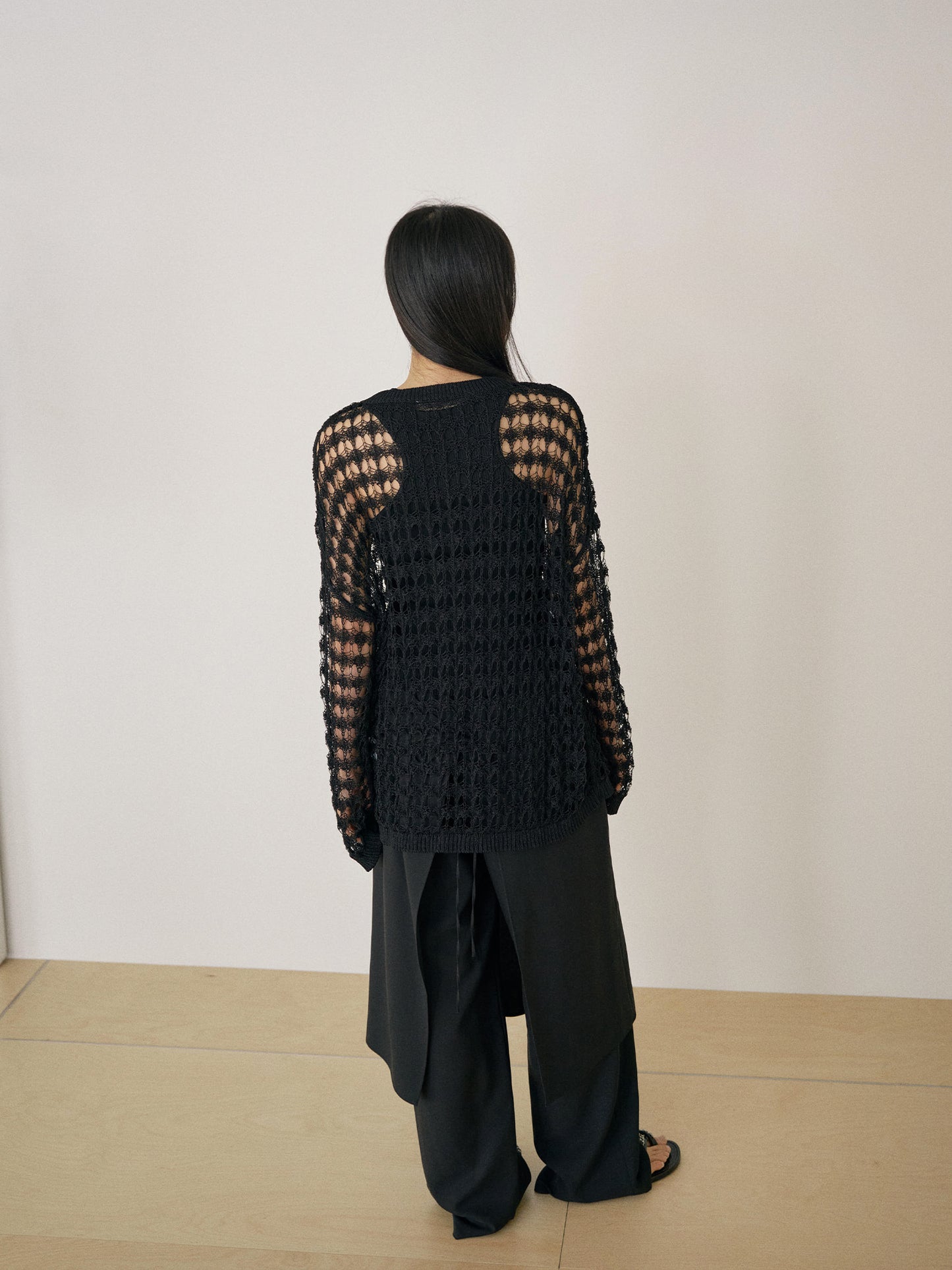 Net Round Pullover - Black