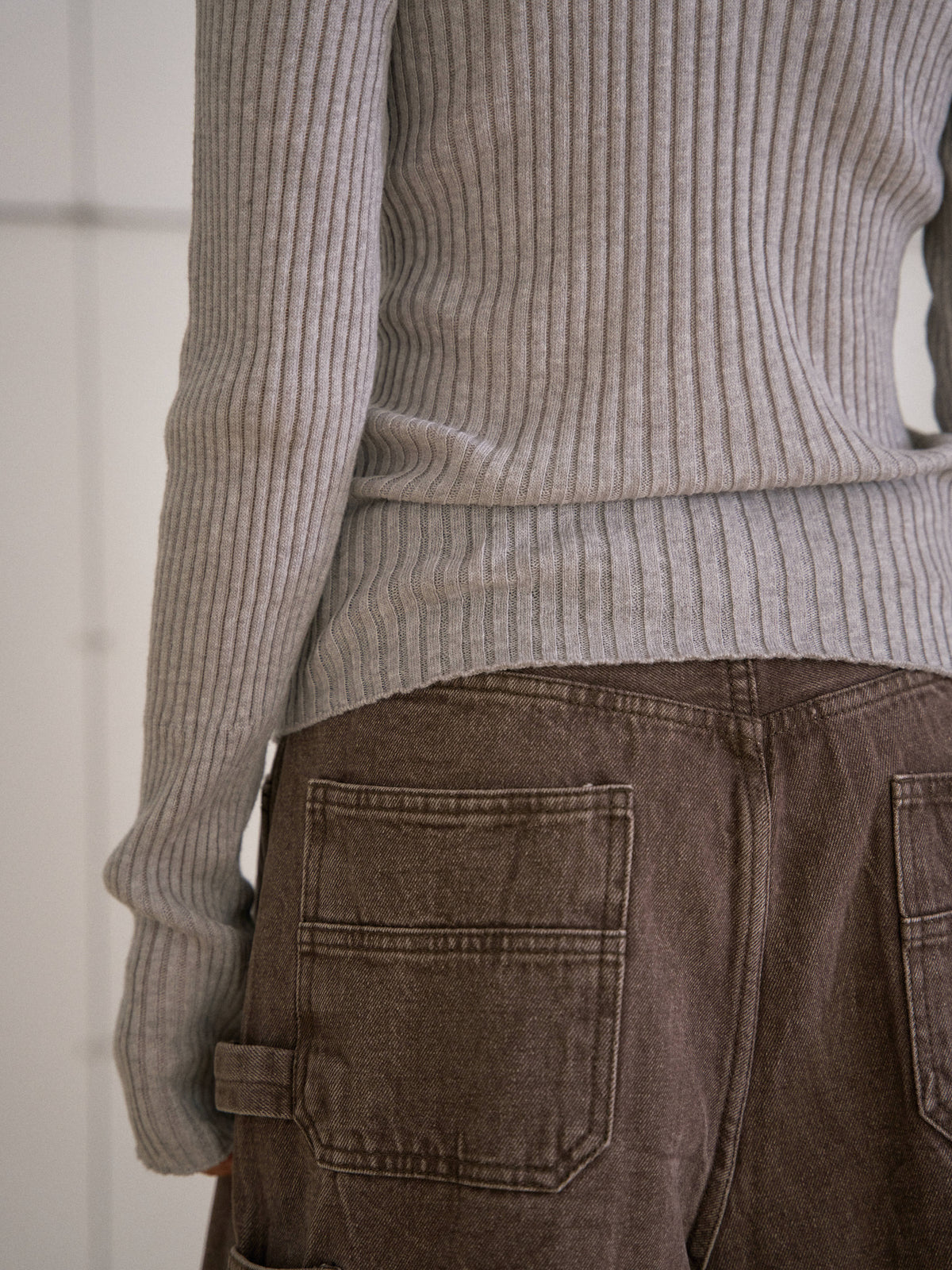 Double V-neck Rib Pullover - Gray 11