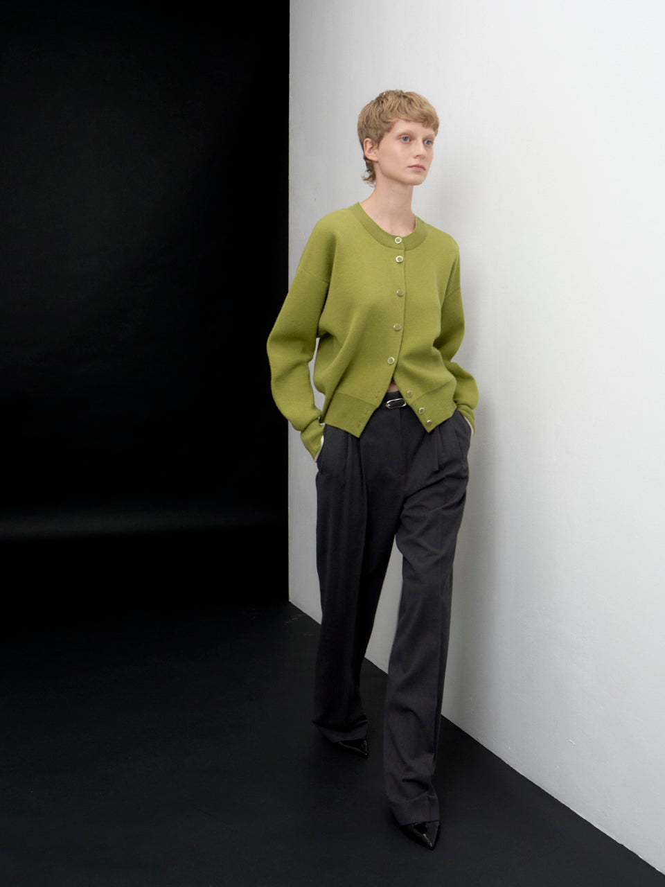 【ARIK. アリク AW】Caph belted tuck wide pants Melange charcoal
