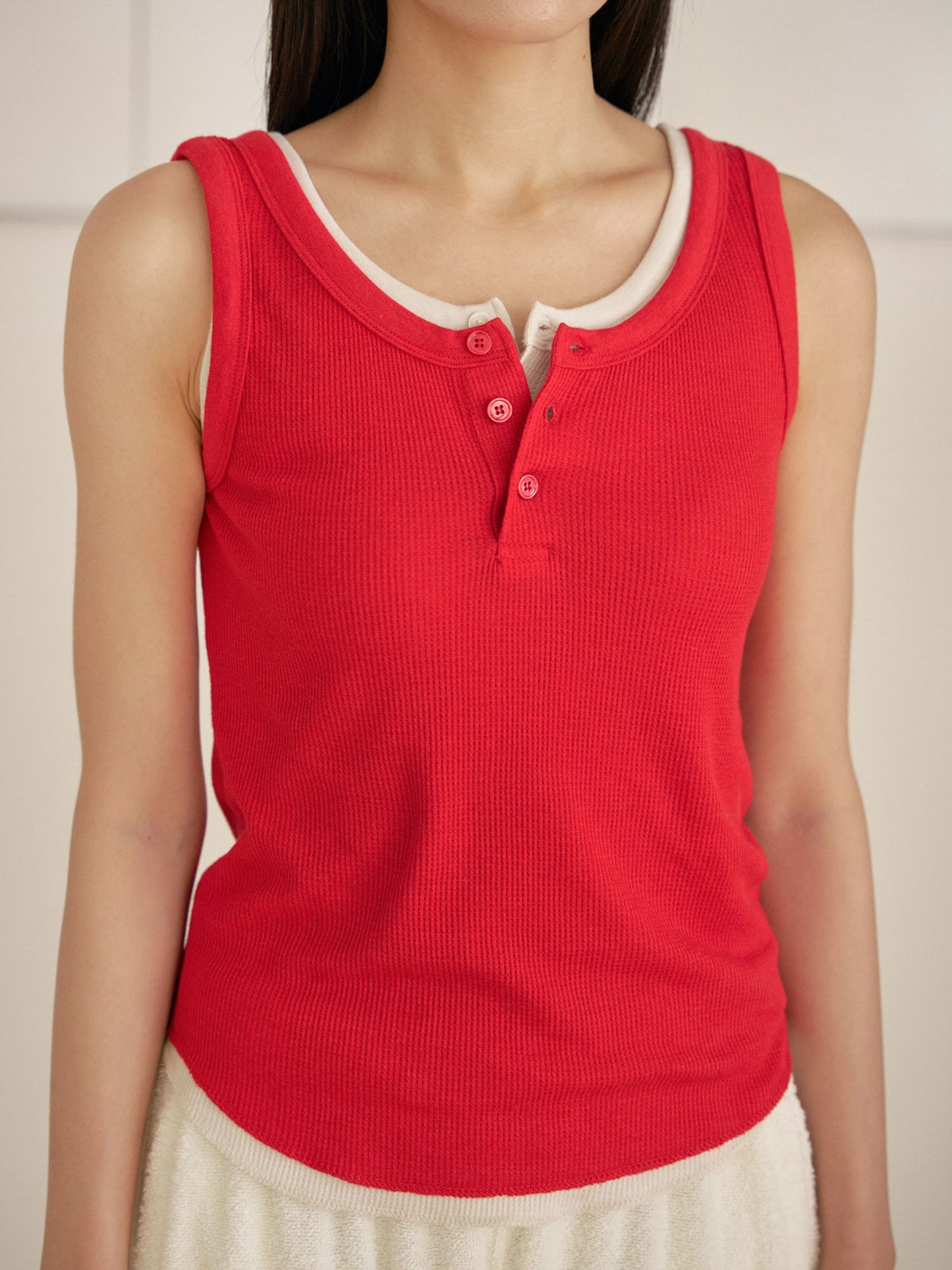 Waffle Button Sleeveless - Red