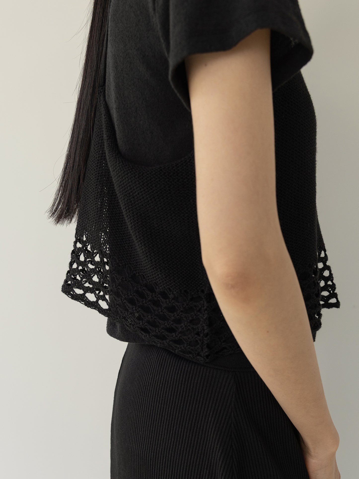 Block Sleeveless-BLACK