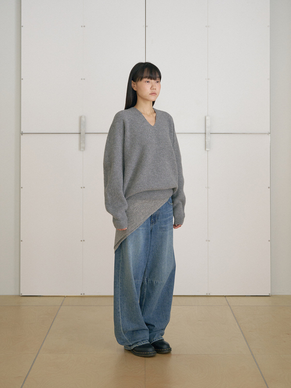 MARAN Wool V-neck Raglan Pullover - Gray 商品画像15/19