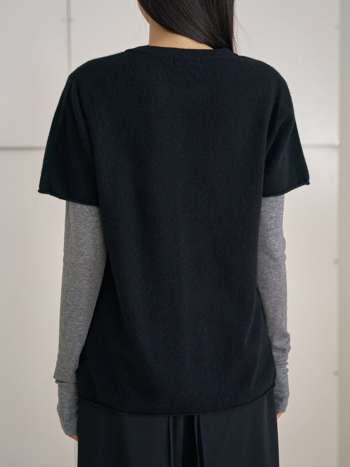 Cutoff Short Sleeve Pullover - Black 11