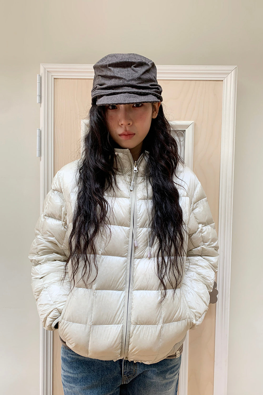 [9/28予約配送] REVERSIBLE FLORAL GRAPHIC DUCK DOWN, LIGHT GRAY