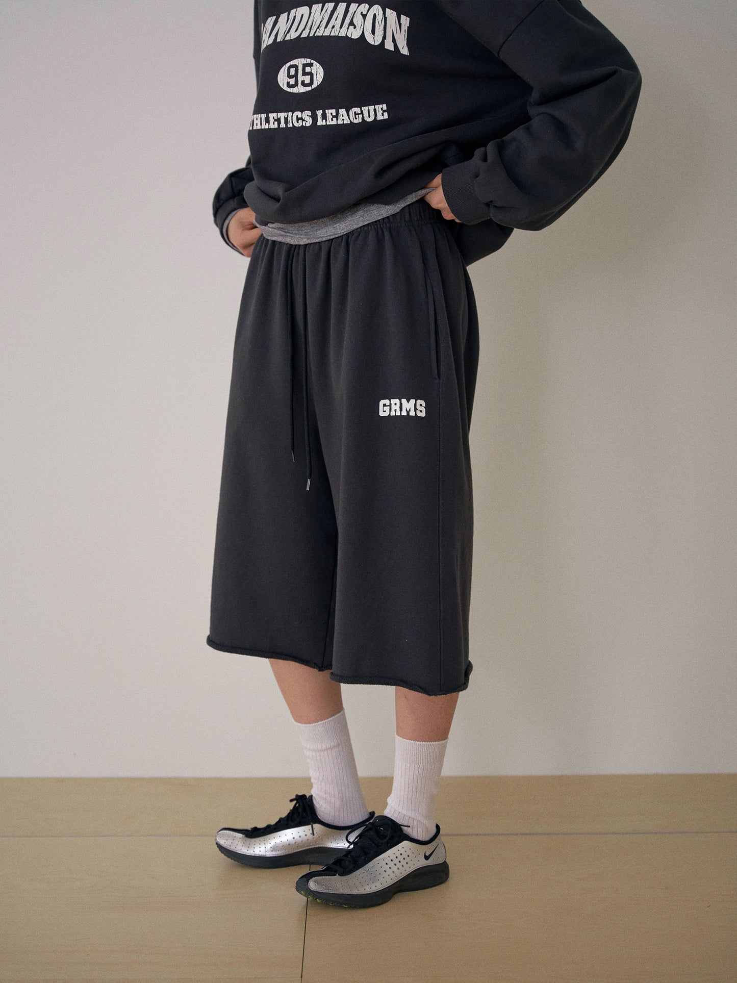 Cutoff Half Sweatpants - Charcoal