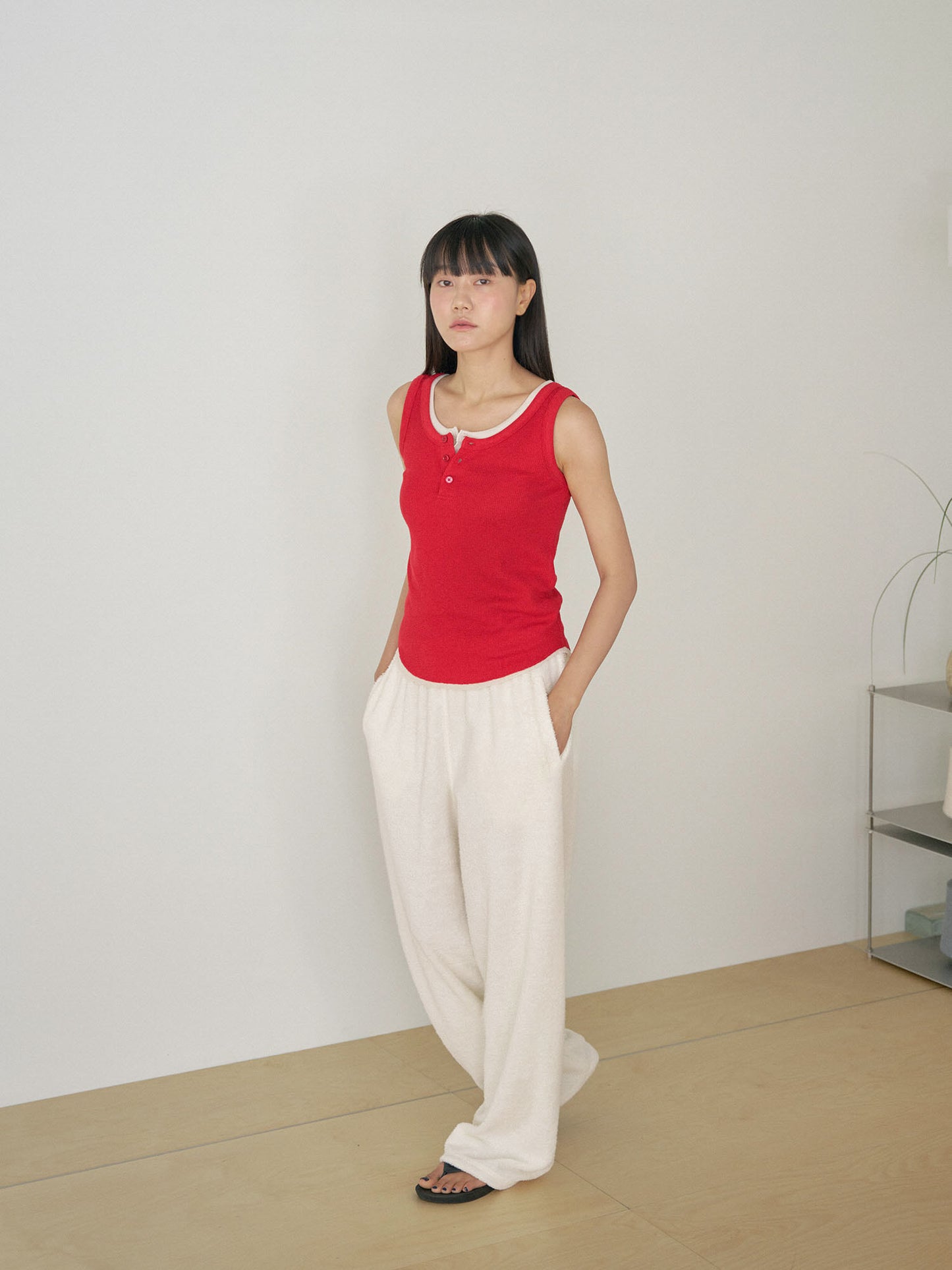 Waffle Button Sleeveless - Red
