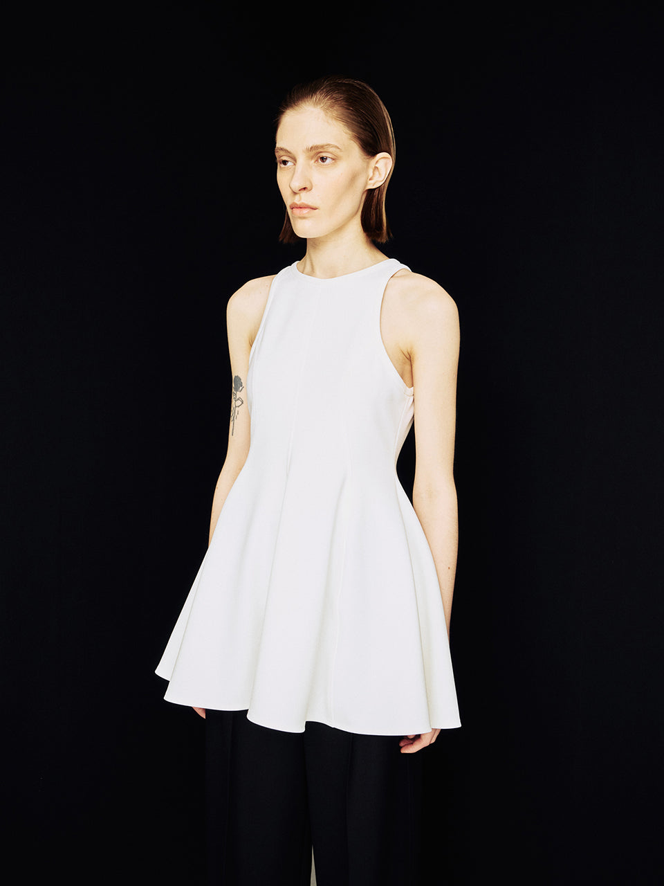 [ARIK.] [24SS] MIRA panel flare sleeveless top Ivory
