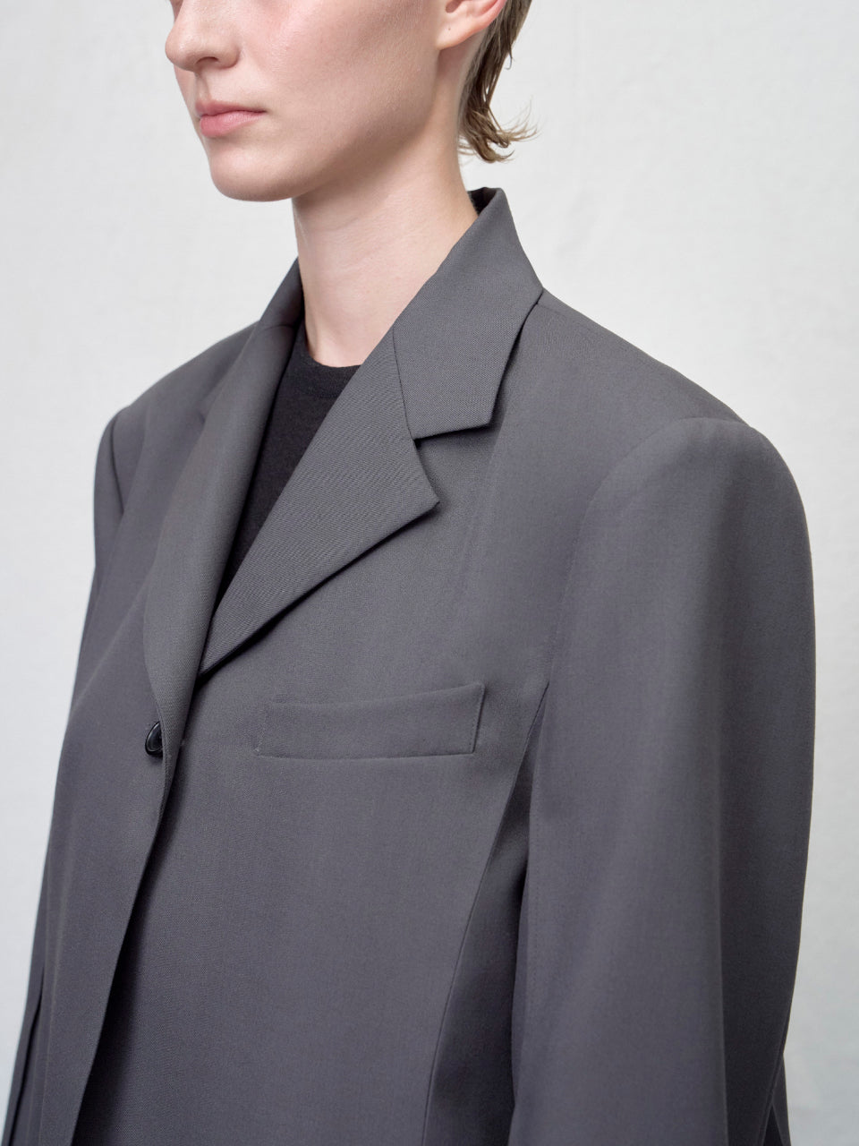 【ARIK. アリク AW】Kaus Pressed single jacket Grey