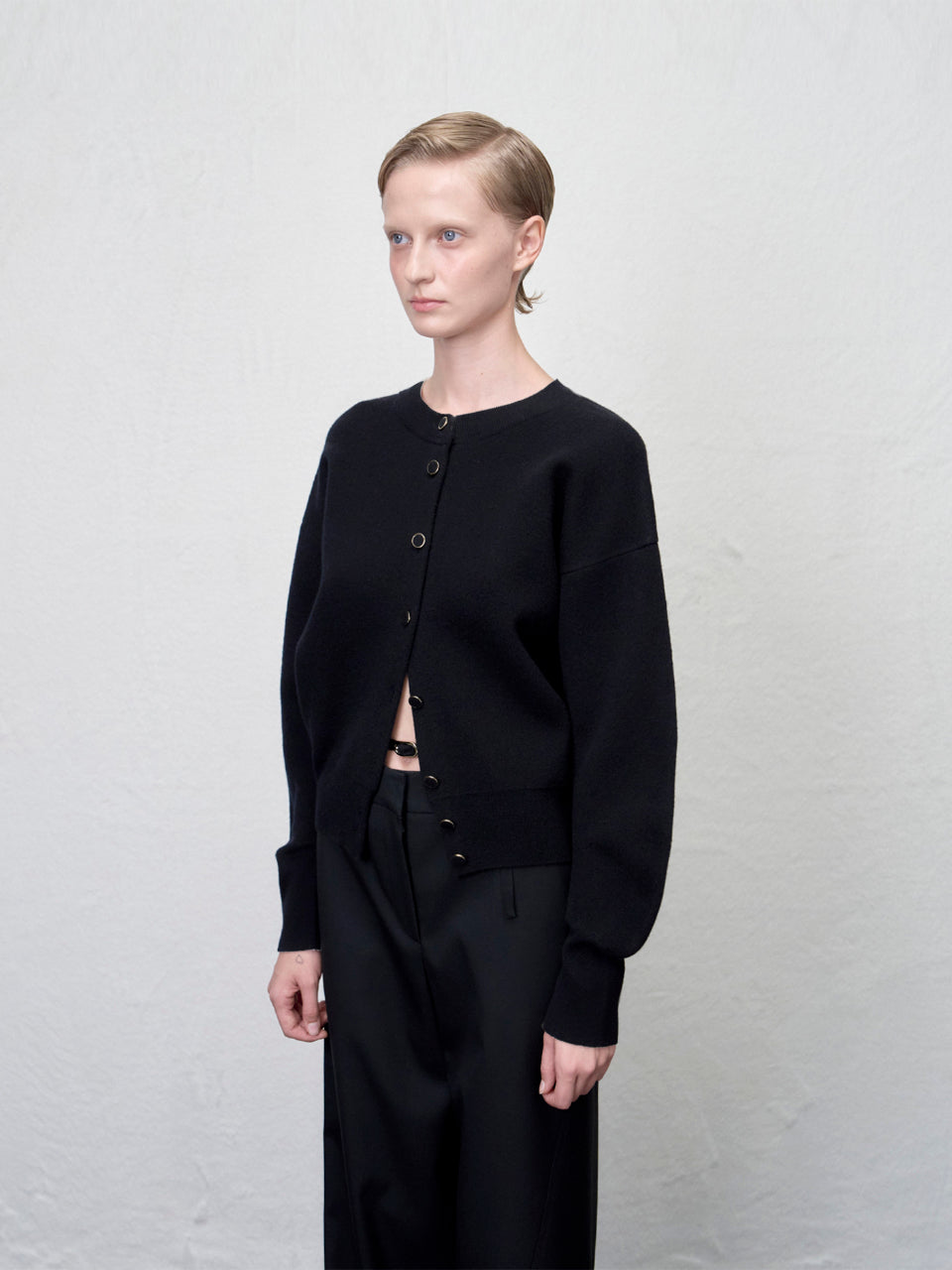 【ARIK. アリク AW】Asellus volume sleeve knit cardigan Black