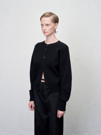 [ARIK. Arik AW] Asellus volume sleeve knit cardigan Black