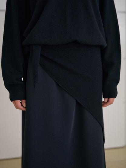 Triangle Scarf - Black 7