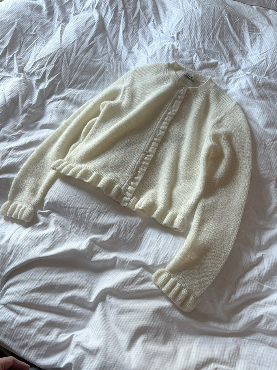 【A MA:DE】Ruffle cardigan ( 2color )