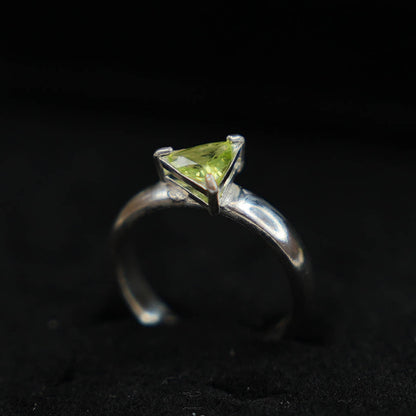 [SUMMER TAG SOL] Peridot Prong Facet 925 Silver Ring
