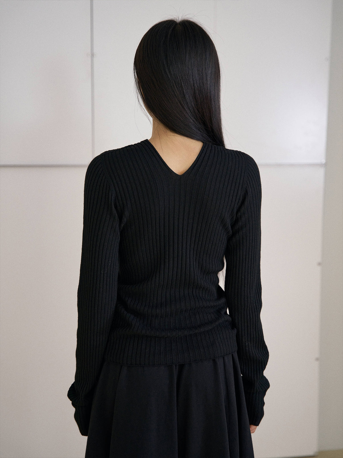 Double V-neck Rib Pullover - Black 8