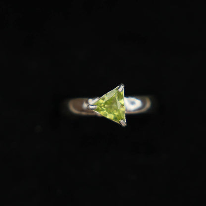 [SUMMER TAG SOL] Peridot Prong Facet 925 Silver Ring