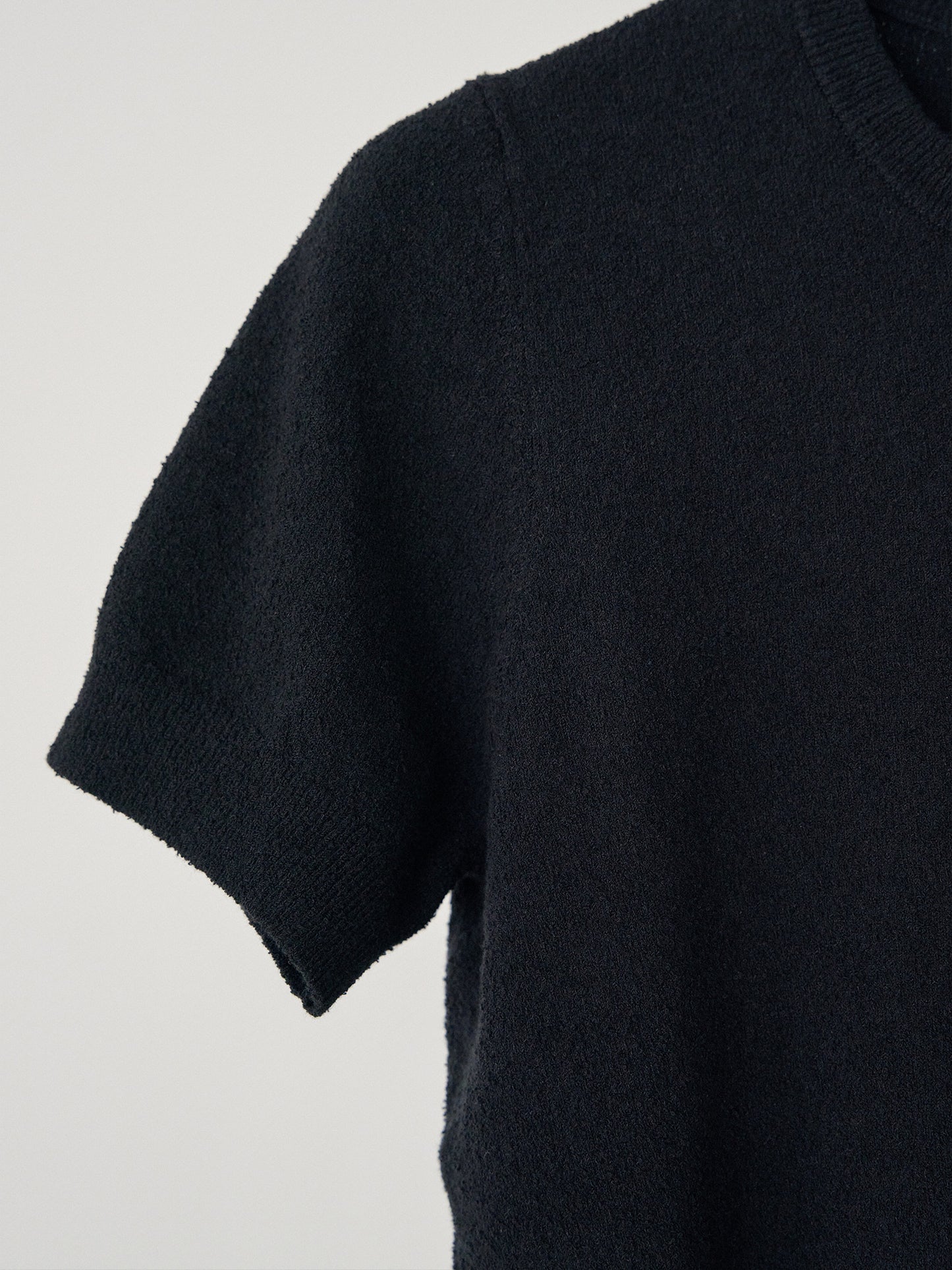 Boucle Round Half Sleeve - Black