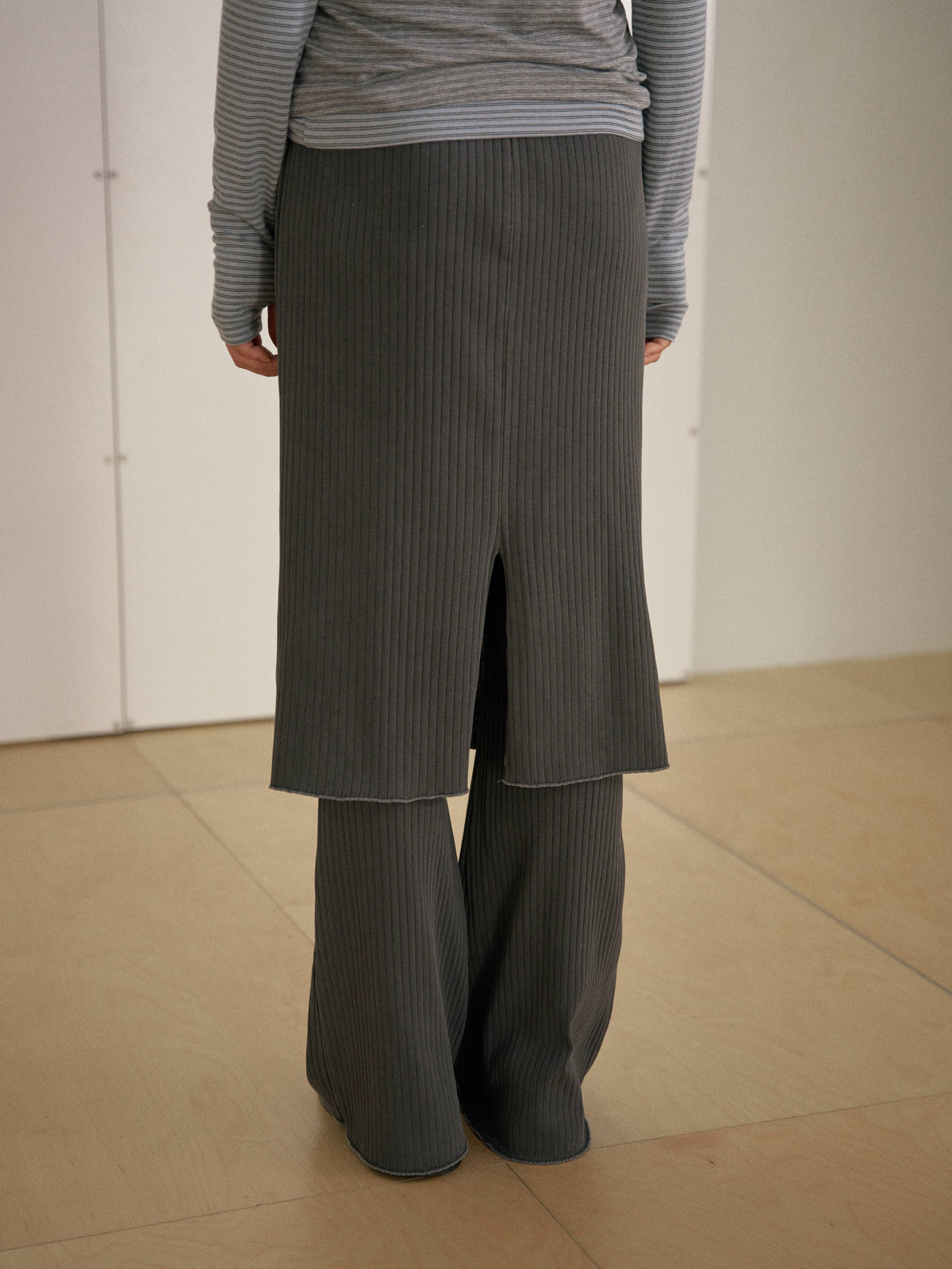 Pigment Rib Skirt - Charcoal 10