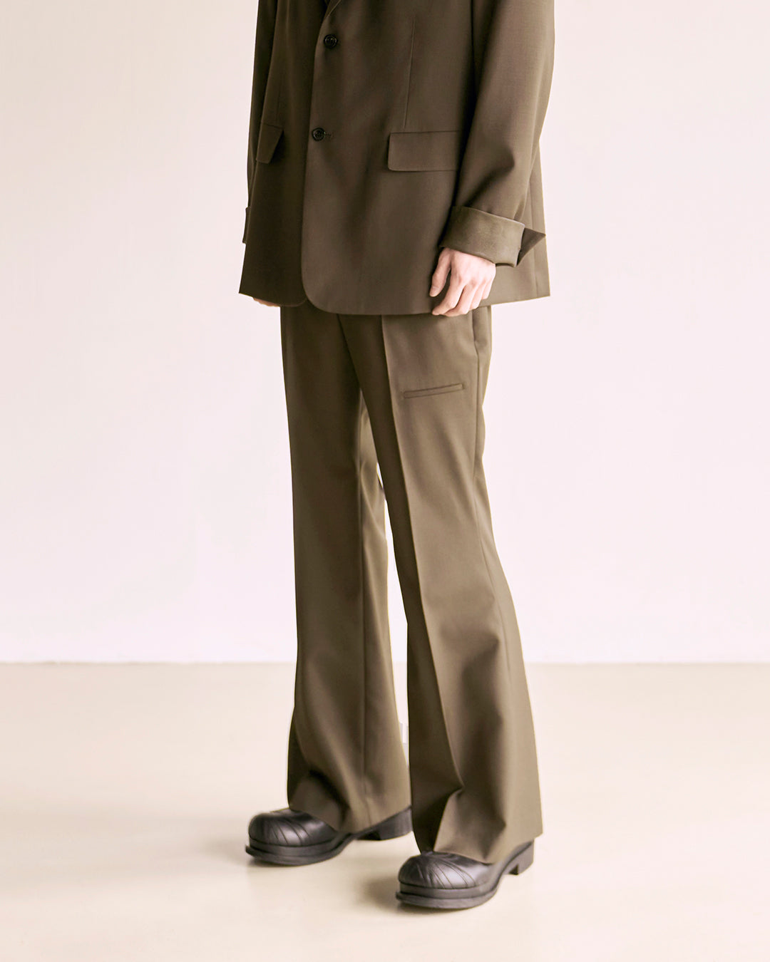 Choke Pocket Wool Flare Slacks_Khaki Brown