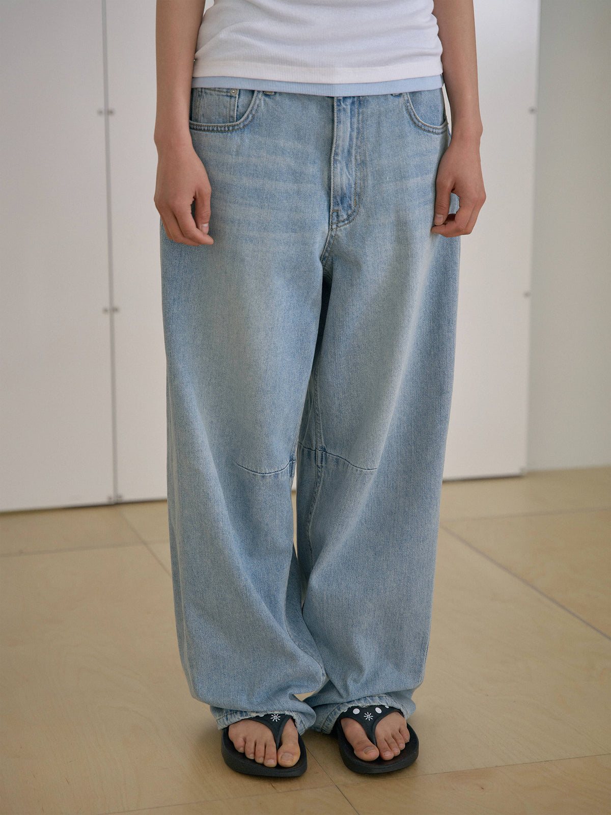MARAN Curved Denim Pants - Light Indigo 商品画像14/21