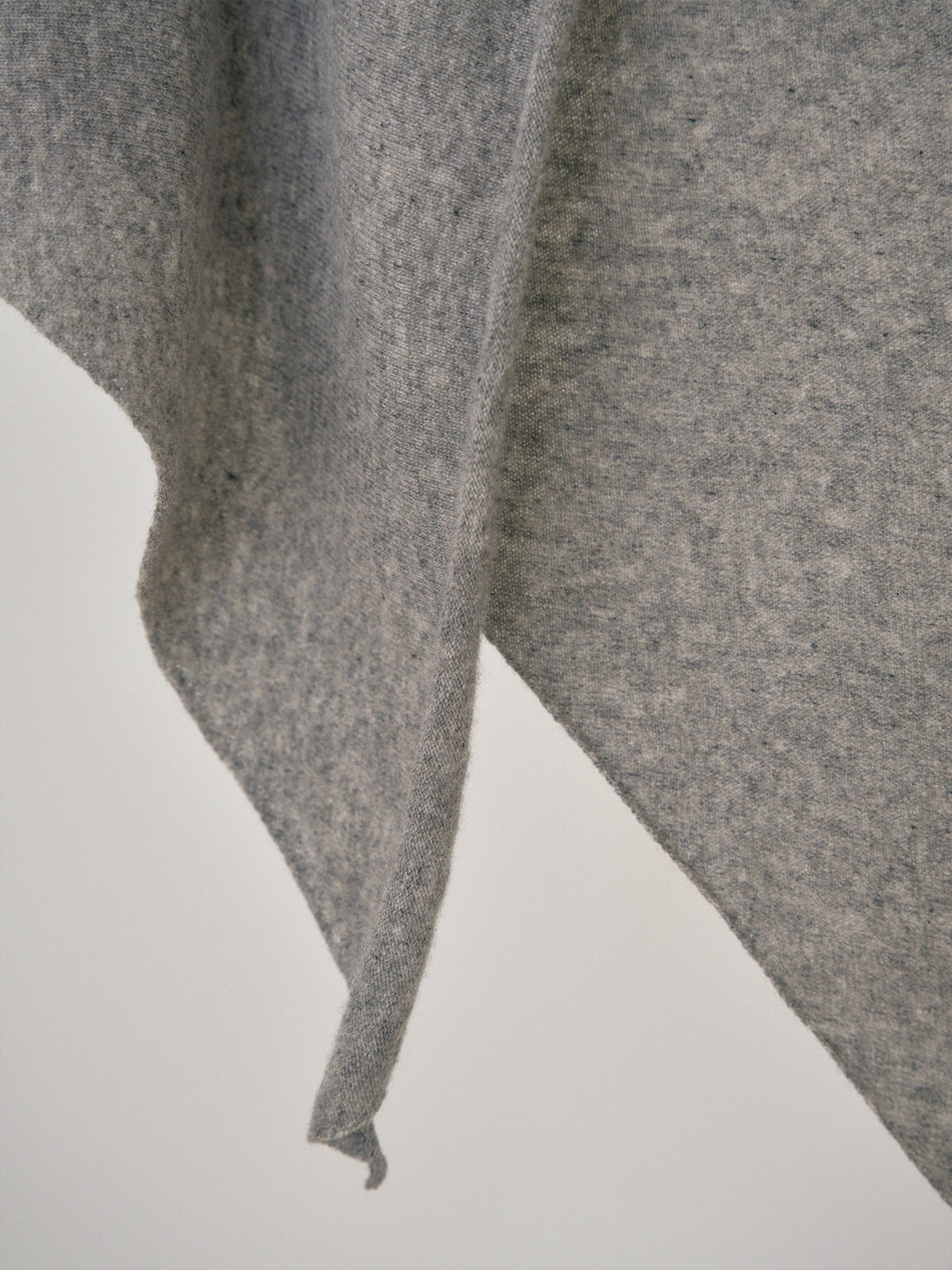 Triangle Scarf - Gray 8