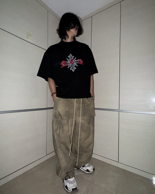 Scarred cross tee BK