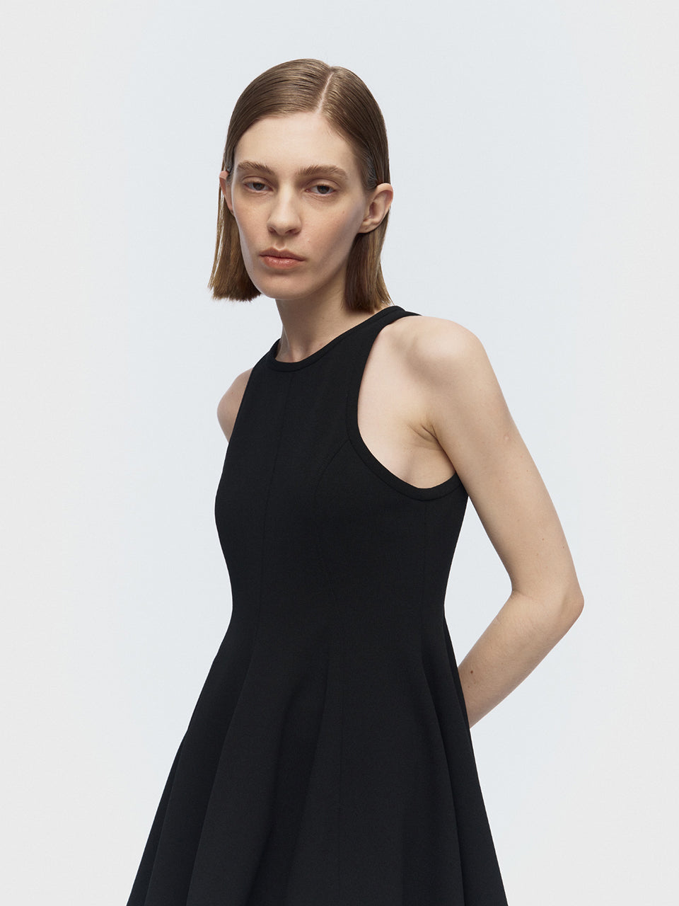 [ARIK.] [24SS] MIRA panel flare sleeveless top Black