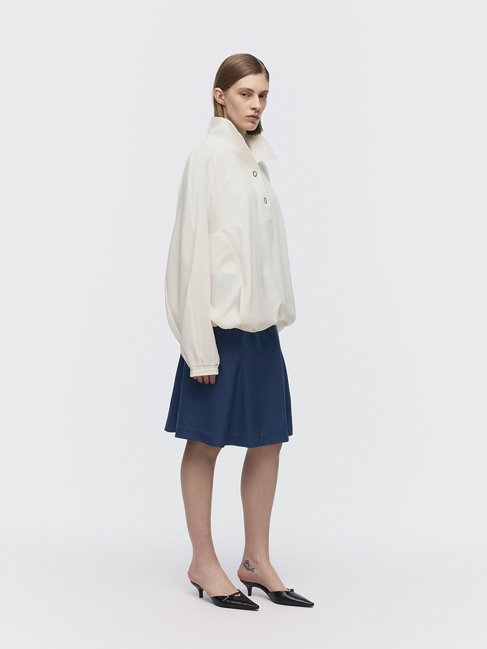 [ARIK.] [24SS] HELVETIOS oversized anorak Ivory