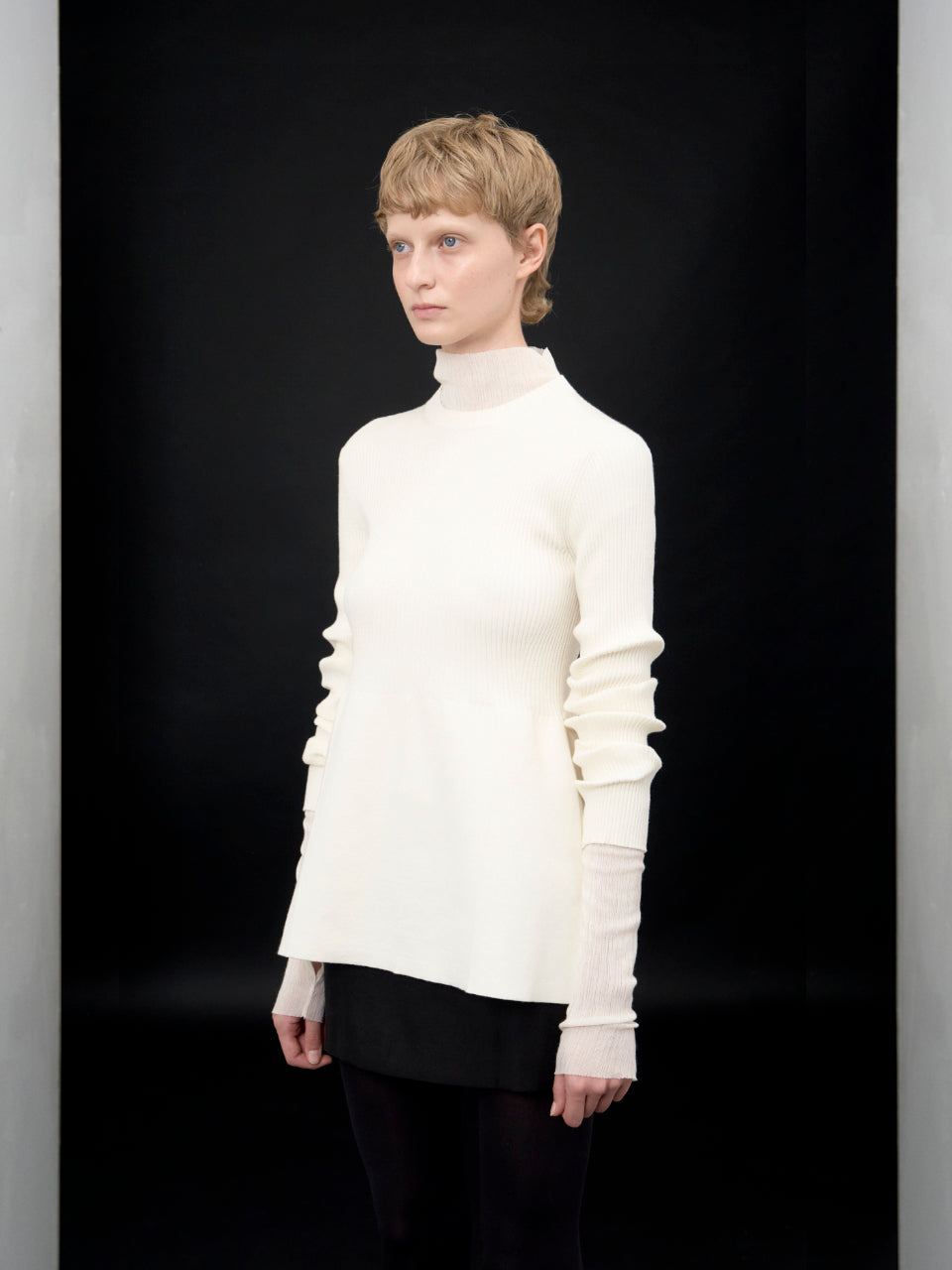 【ARIK. アリク AW】Ara panel flare knit top Cream