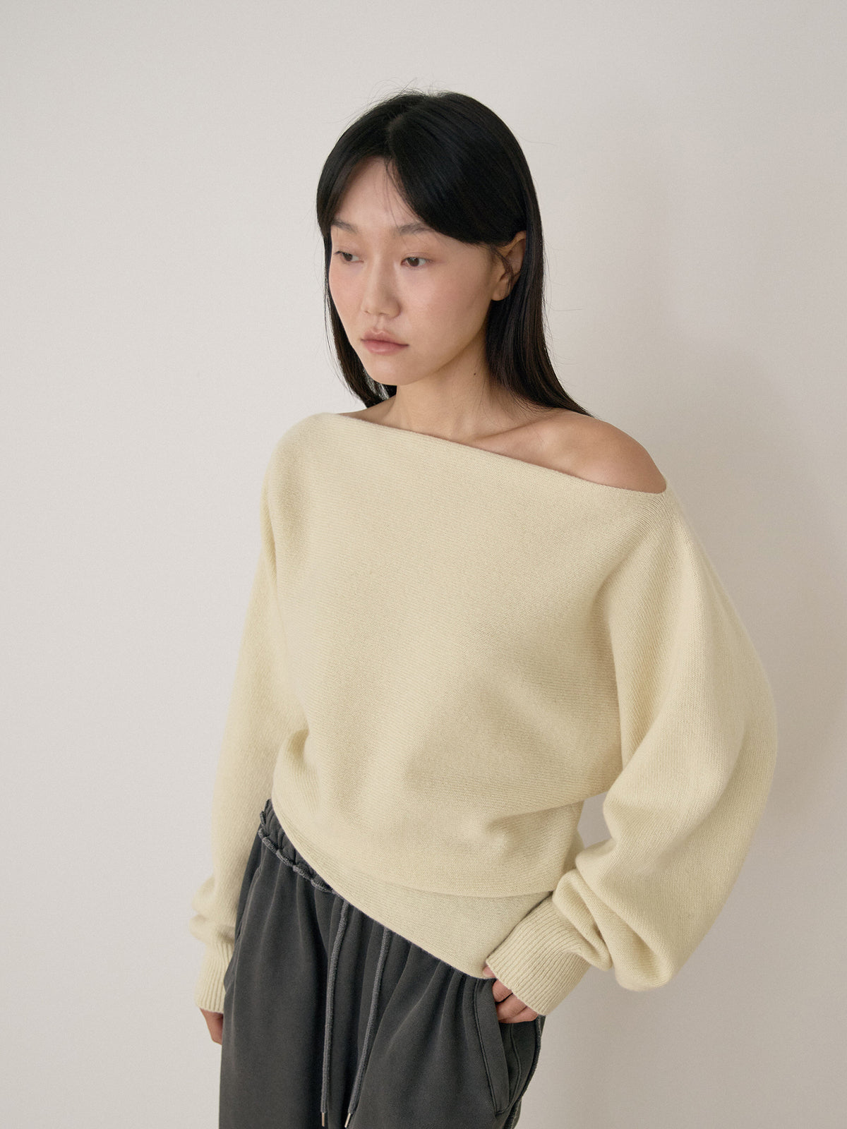 Flow Boat Neck Pullover - Pale Yellow 6