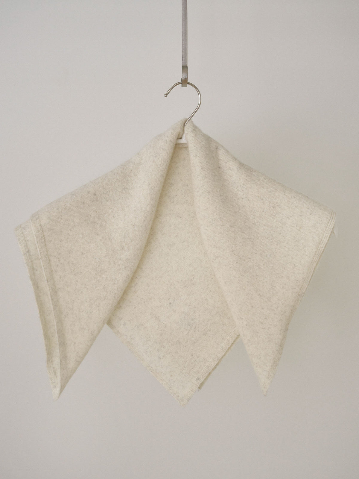 MARAN Cashmere Square Scarf - Oatmeal 商品画像21/21