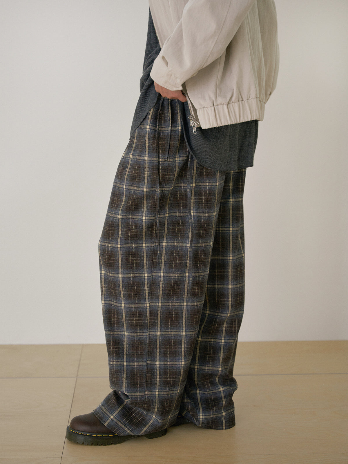MARAN Side String Check Pants - Khaki 商品画像15/21