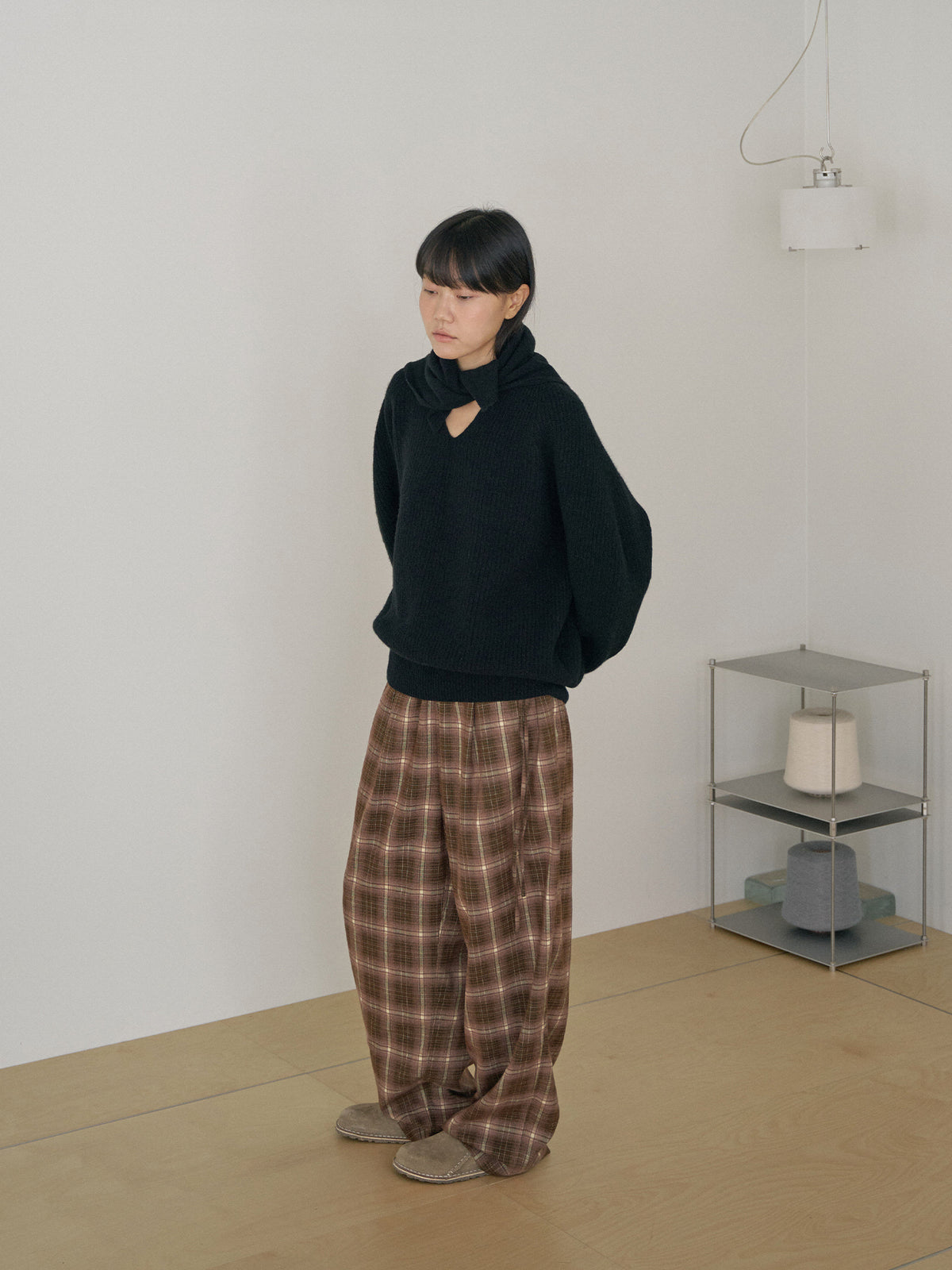 Cashmere Square Scarf - Black 3