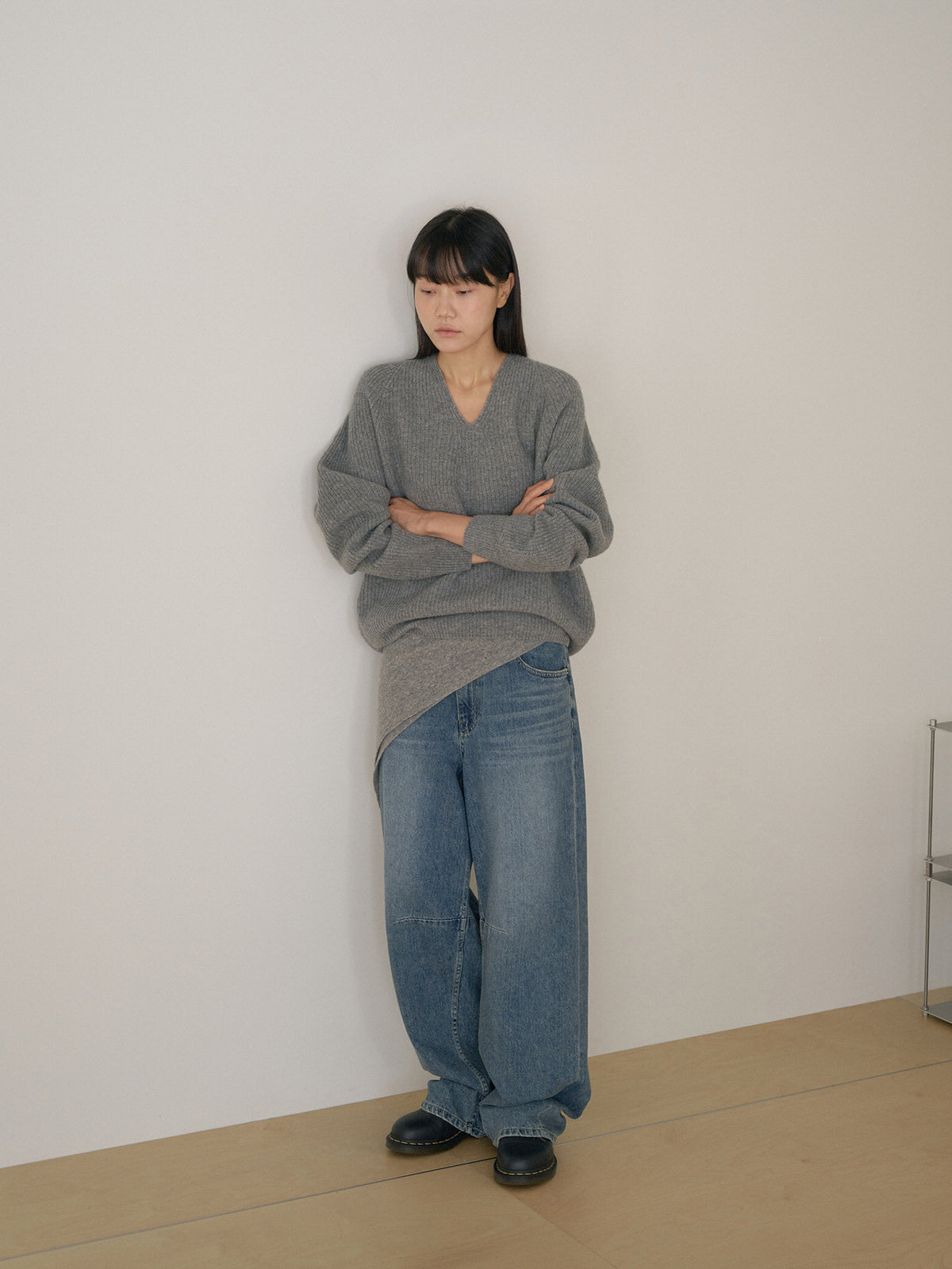 Wool V-neck Raglan Pullover - Gray 2