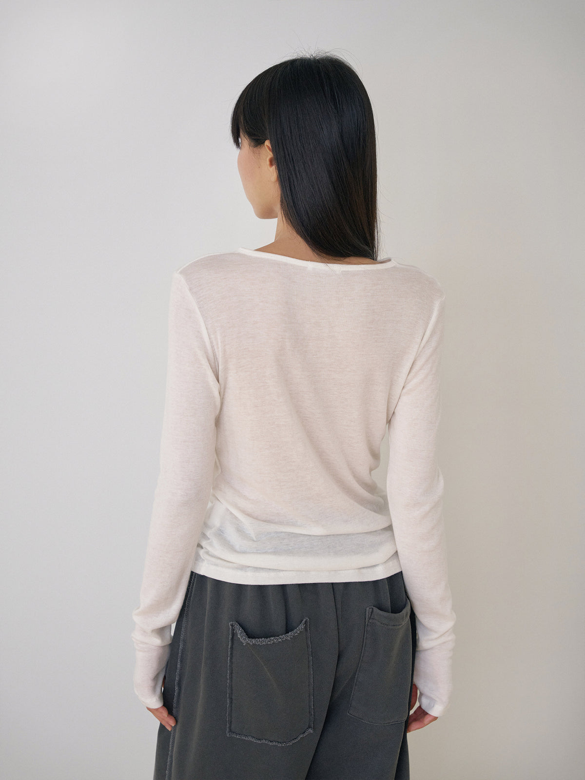 Finger Hole Long Sleeve - Ivory 5