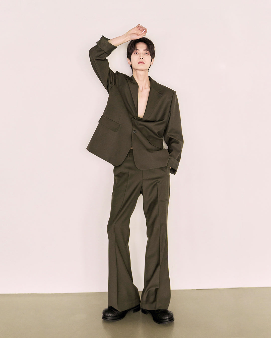 Choke Pocket Wool Flare Slacks_Black