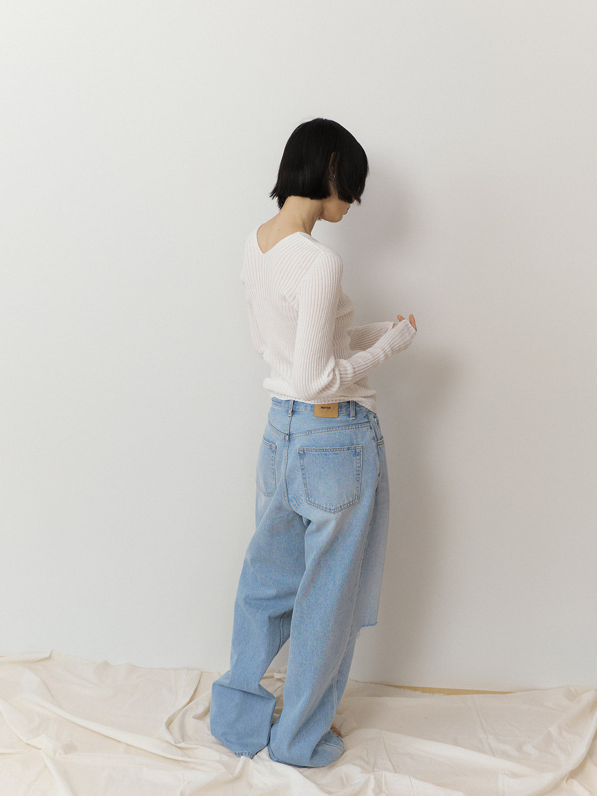 Double V-neck Rib Pullover - Ivory 6
