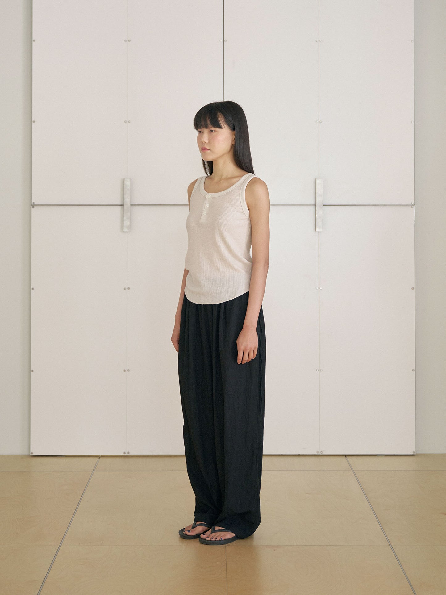 Waffle Button Sleeveless - Beige
