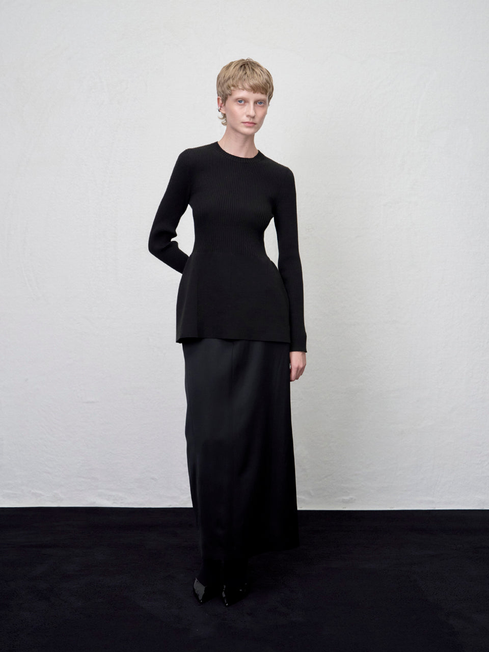 【ARIK. アリク AW】Lyra satin maxi skirt Black